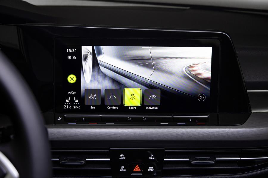 Детали интерьера Volkswagen Golf Style 2020 года  (WW) (фото 59 из 97)